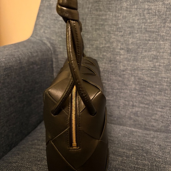 Bottega Veneta Small Cassette Camera Bag - Picture 6 of 10